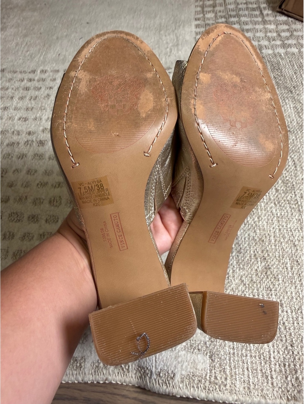 Vince‎ Camuto Metallic Gold Leather Open-Toe Mules Heels - Picture 8 of 9
